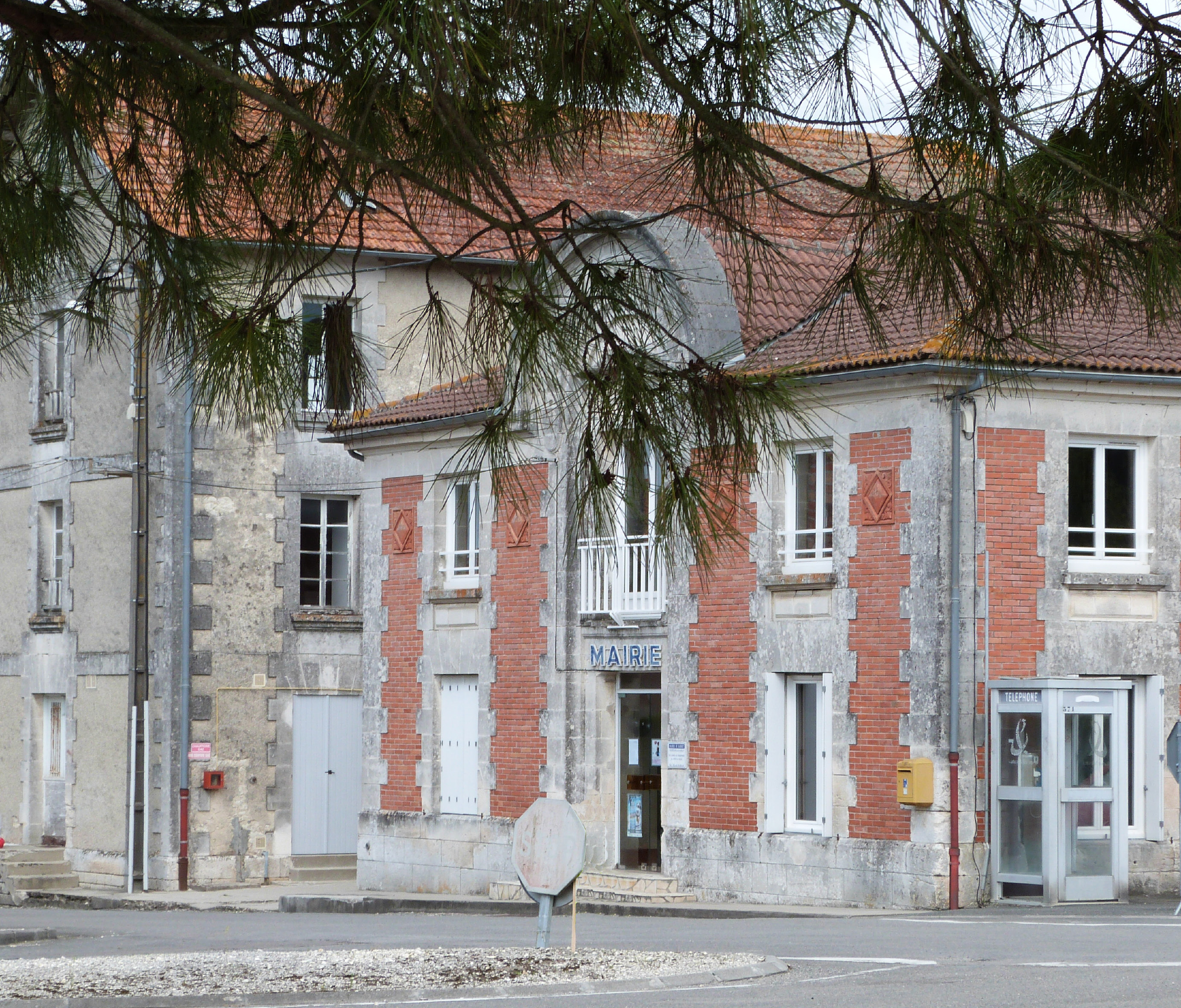 tour%20poitou%20charantes%202015%20015.JPG